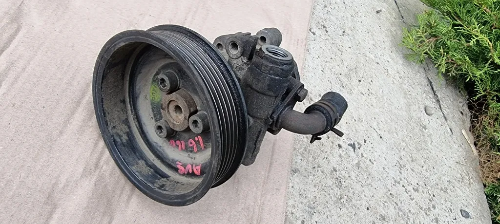 Pompa Servodirectie Vw Golf 4 / Bora 1.6 16v AUS 2000 2001 2002 2003 2004