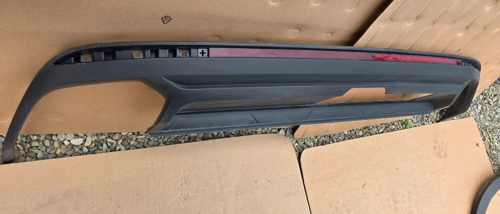 Difuzor bara spate Vw Touareg 3 CR 2018 2019 2020 2021 2022