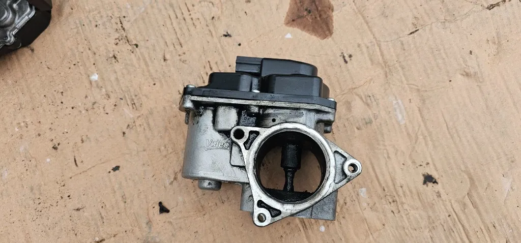 Supapa EGR AUDI A5 8T 2.0 TDI CAG CAH 2009 2010 2011