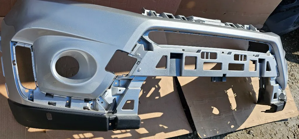 Bara fata Suzuki Vitara Facelift 2019 2020 2021 2022
