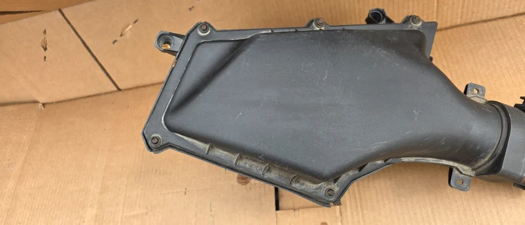 Carcasa filtru aer Volvo V50 2.4 Diesel 2007 2008 2009 2010