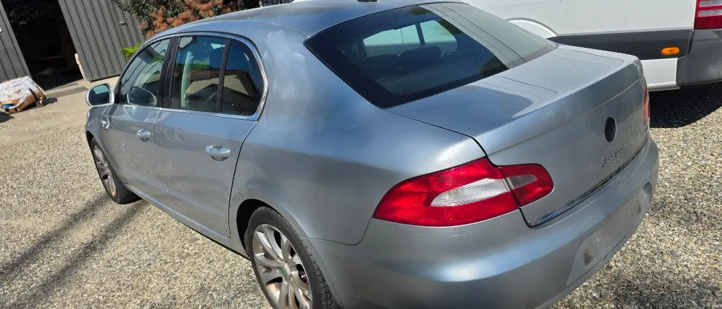 Capota portbagaj Skoda Superb 2 2009 2010 2011 2012