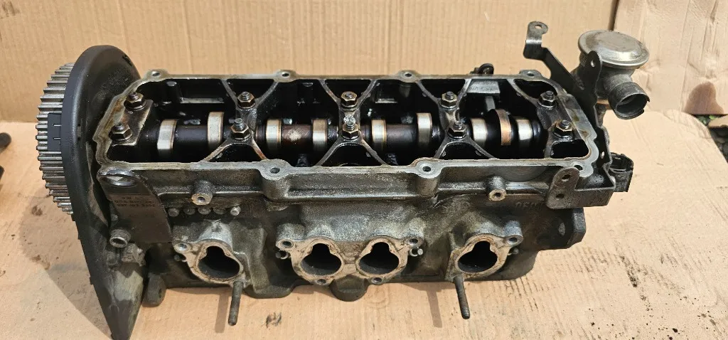 Chiulasa completa Vw Golf 5 / Jetta / Touran / Skoda Octavia 2 1.6 benzina BSE 2004 2005 2006 2007