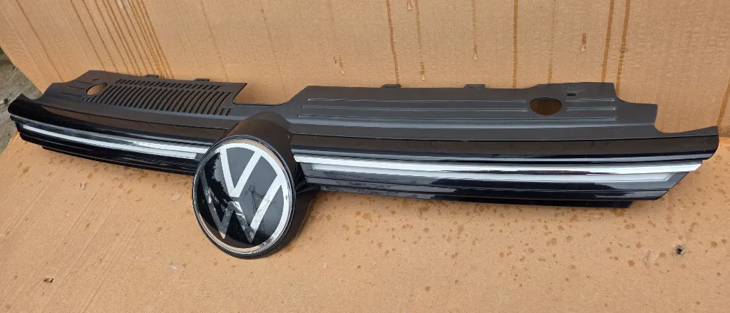 Grila radiator cu emblema VW Golf 8 LED 2020 2021 2022 2023