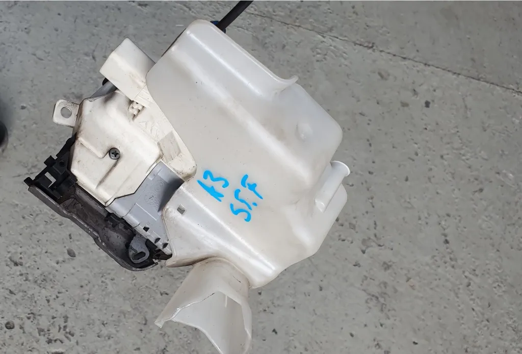 Yala broasca usa fata spate AUDI A3 8V 2013 2014 2015 2016 2017