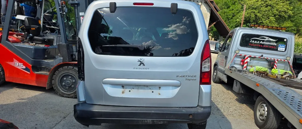 Haion cu luneta Peugeot Partner Tepee 2011 2012 2013 2014 2015 2016