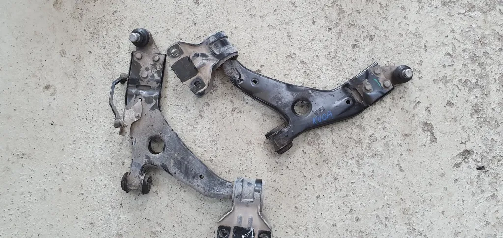 Brat bascula stanga dreapta Ford Kuga 2013 2014 2015 2016 2017