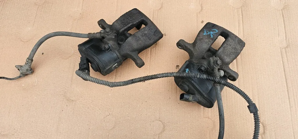 Motoras cu etrier stanga / dreapta spate Vw Tiguan 2008 2009 2010 2011 2012 2013 2014