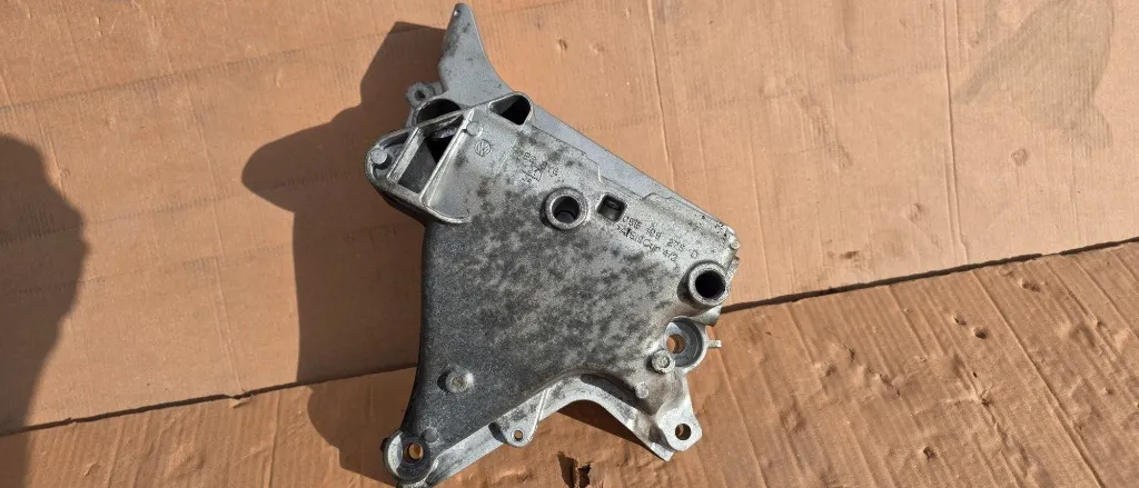 Capac distributie Skoda Karoq / Superb / Octavia / VW Tiguan / T-Roc / Tiguan 1.5 TSI DXD 2020 2021 2022 2023