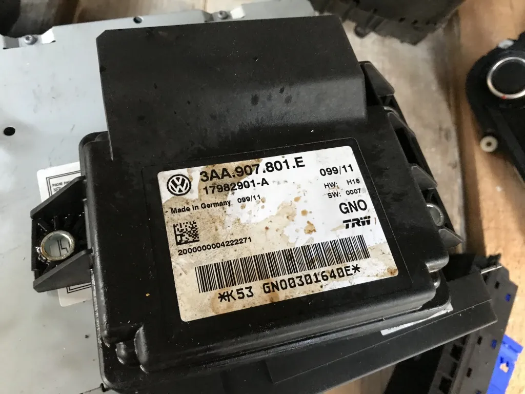 Calculator frana de mana Vw Passat B7 2011 2012 2013