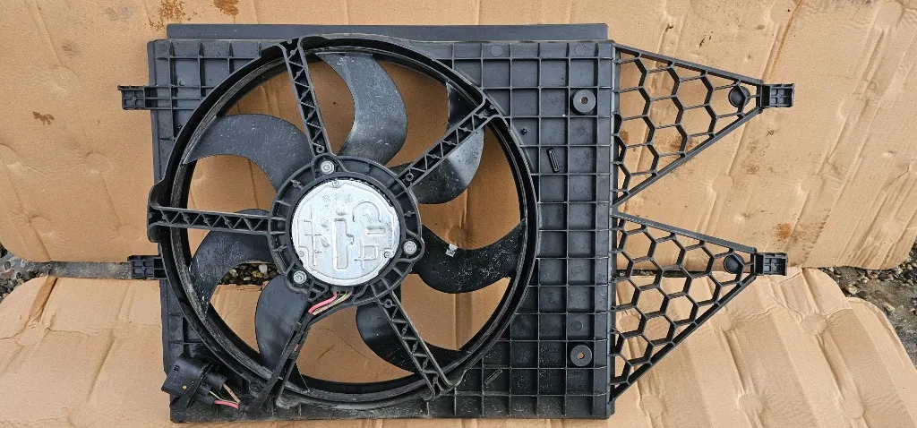 Electroventilator racire Seat Ibiza 6J / Skoda Fabia 2 1.2 TDI 2010 2011 2012 2013