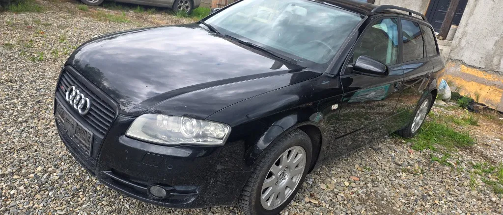 Usa stanga / dreapta fata AUDI A4 B7 2005 2006 2007 2008