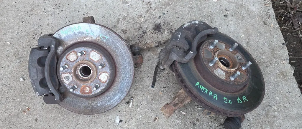 Fuzeta stanga dreapta fata Opel Antara 2.0 CDTI 4x4 2007 2008 2009 2010 2011