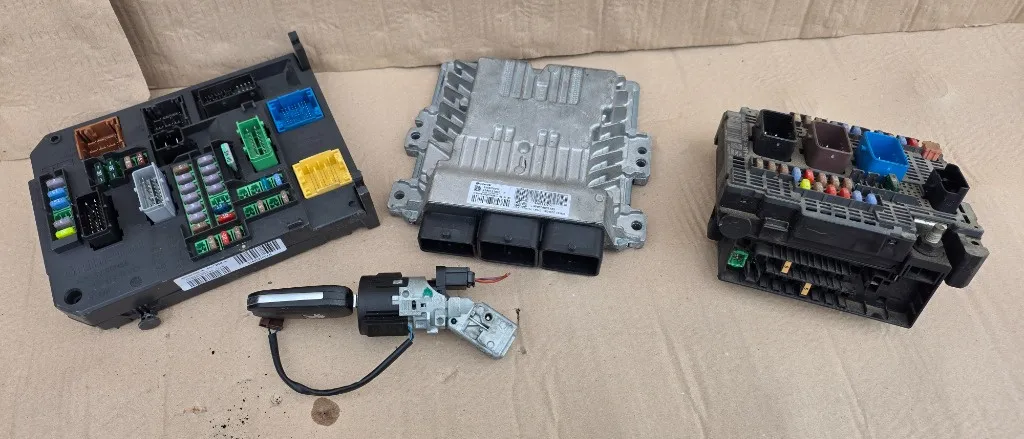Kit pornire Ecu / BSI / Contact cheie Peugeot 508 1.6 HDI 2010 2011 2012 2013 2014