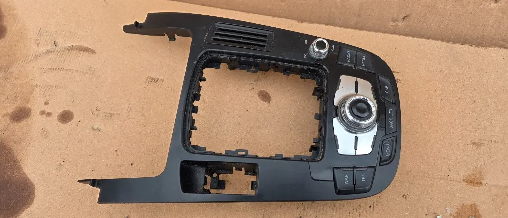 Consola centrala navigatie Audi A4 B8 8K / A5 8T Facelift 2012 2013 2014 2015