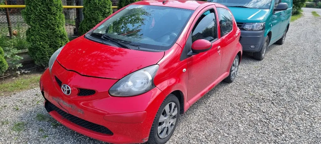 Usa stanga dreapta fata Toyota AYGO 2006 2007 2008 2009