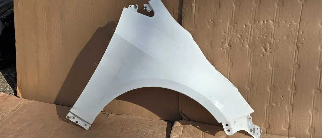 Aripa dreapta fata Toyota Corolla E21 SEDAN 2019 2020 2021 2022