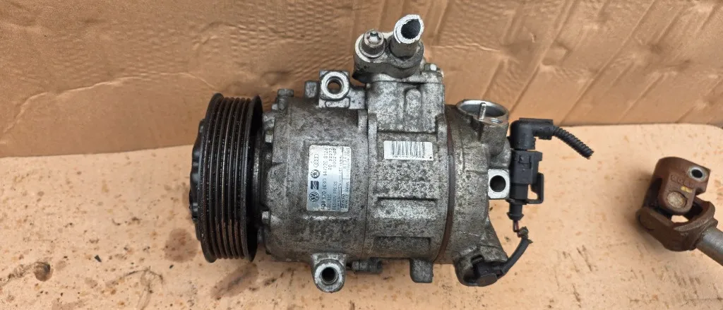 Compresor Ac Skoda Fabia 1.4 16V benzina AUA AUB BBY 2002 2003 2004 2005