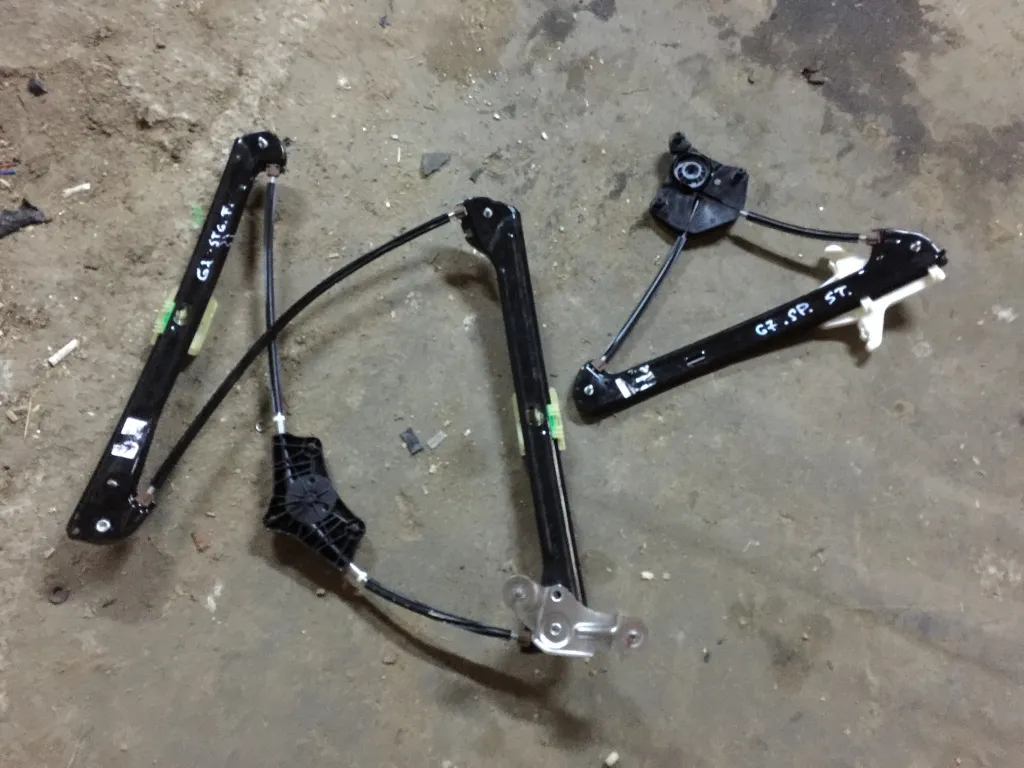 Macara geam electric fata / spate Vw Golf 7 2013 2014 2015 2016 2017 2018
