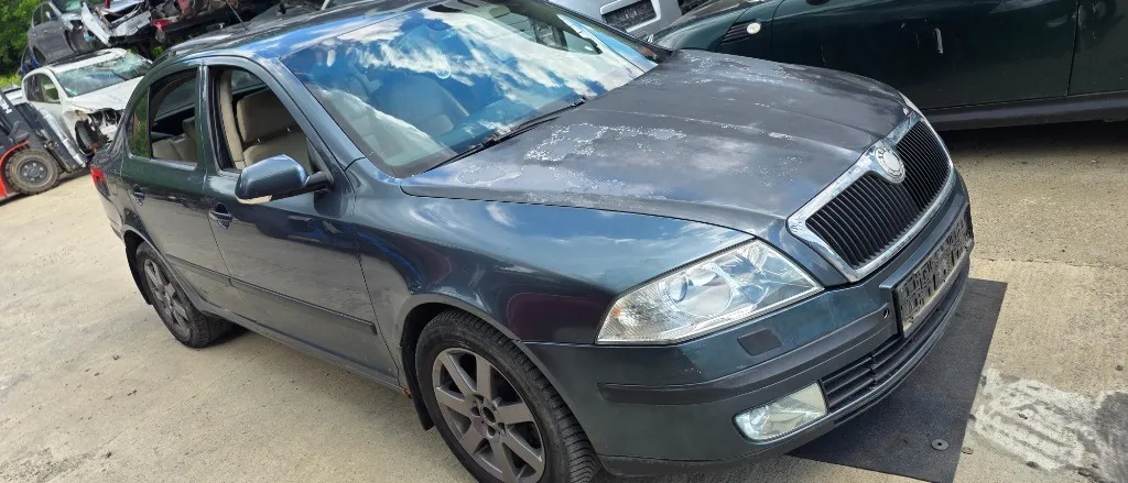 Oglinda dreapta Skoda Octavia 2 2005 2006 2007 2008
