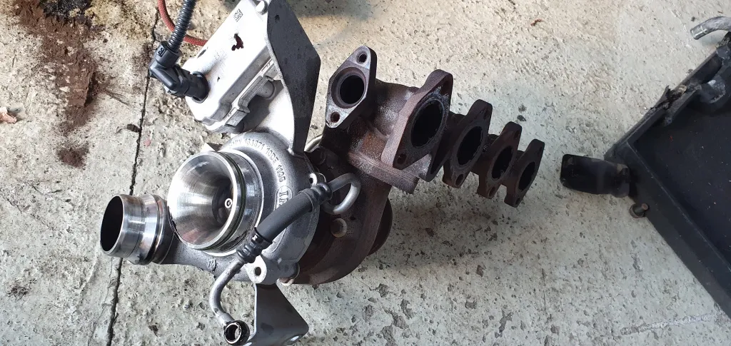 Turbina completa BMW X3 F25 2.0 d N47D20C 184 cai 2012 2013 2014 2015