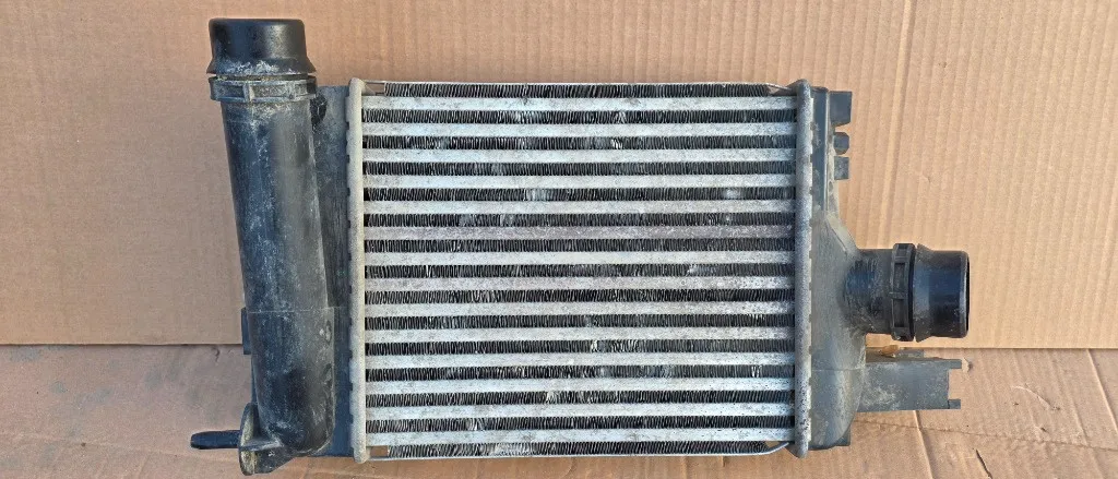 Radiator intercooler Renault Clio 4 / Captur 0.9 TCE 2014 2015 2016 2017
