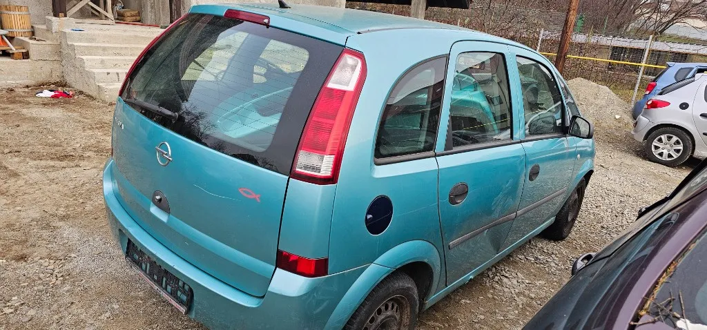 Haion cu luneta Opel Meriva A 2003 2004 2005 2006 2007