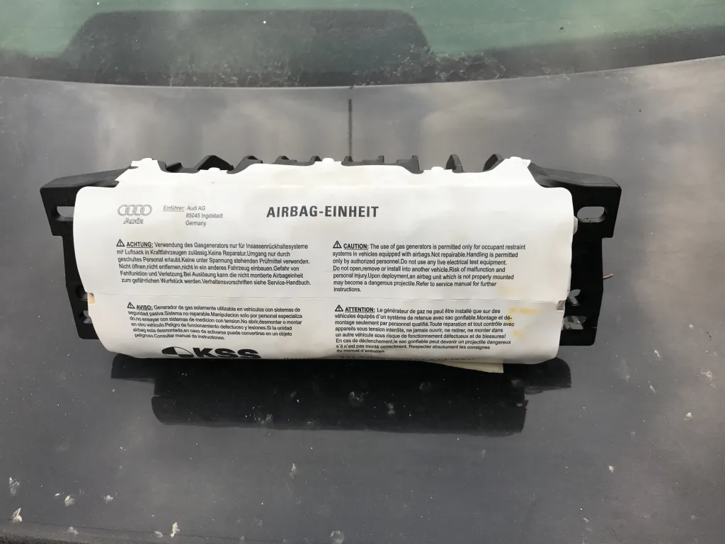 Airbag pasager AUDI A4 B8 8K 2009 2010 2011 2012