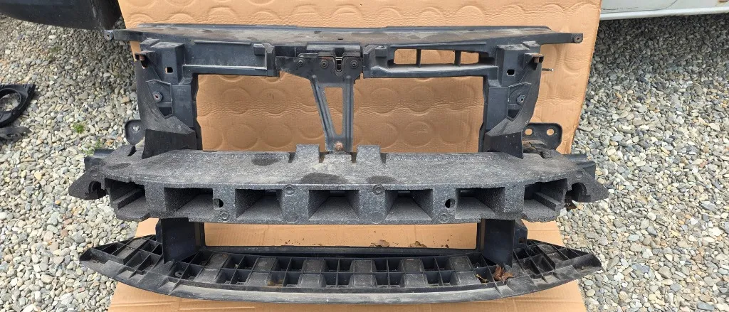 Trager cu armatura fata Skoda Superb 2 2009 2010 2011 2012