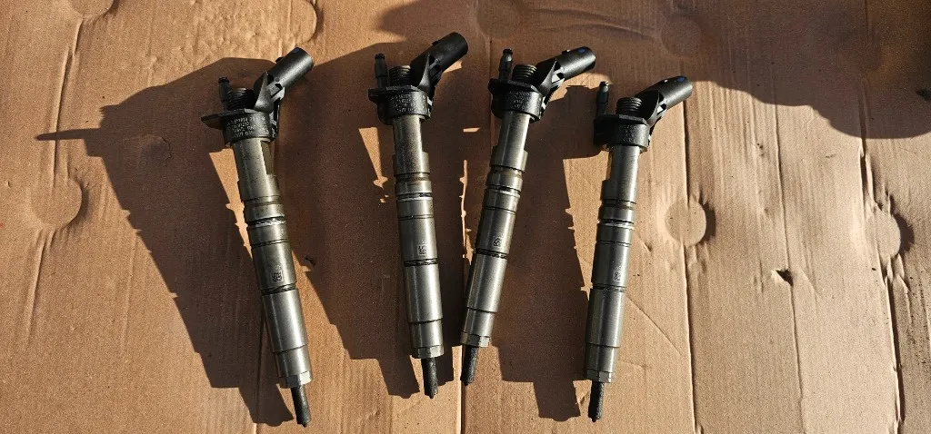 Injectoare Mercedes C-Class w205 E Class w213 GLK X204 GLC X253 C253 GLA X156 2.2 CDI