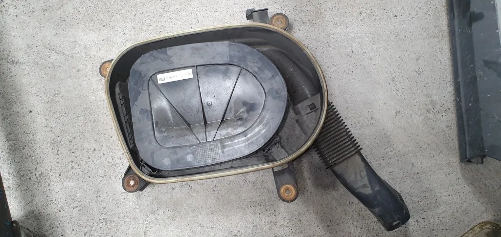 Carcasa filtru aer BMW X3 F25 2011 2012 2013 2014