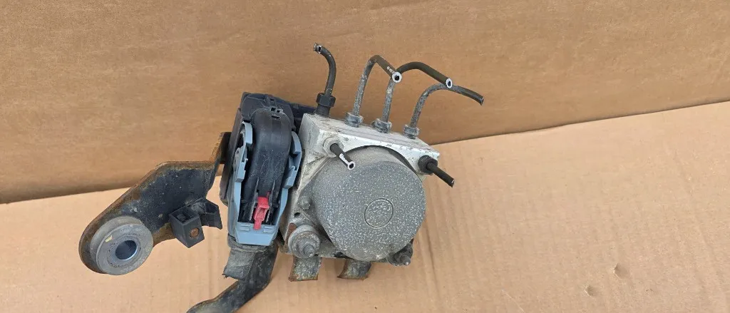 Pompa modul abs Hyundai I20 2010 2011 2012 2013