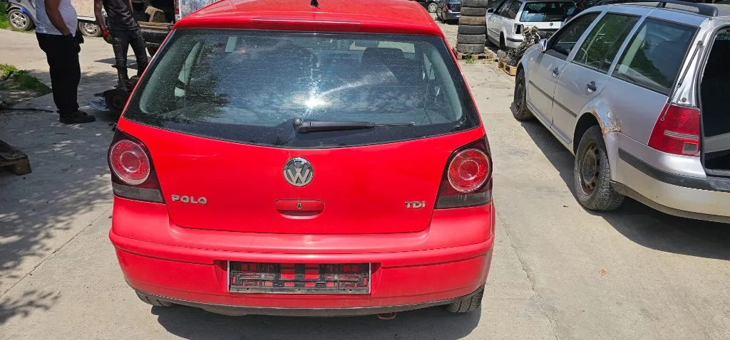 Haion cu luneta Vw Polo 9N 2006 2007 2008 2009