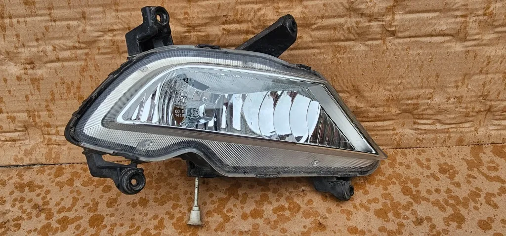 Proiector ceata dreapta HYUNDAI I20 2014 2015 2016 2017