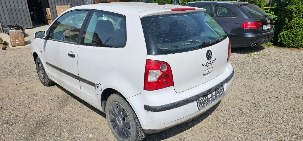 Haion cu luneta Vw Polo 9N coupe in 2 usi 2002 2003 2004 2005 2006