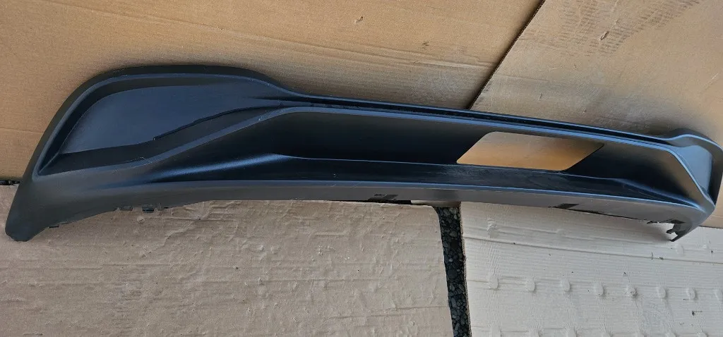 Spoiler inferior / difuzor bara spate Vw Golf 8 Hatchback 2020 2021 2022 2023