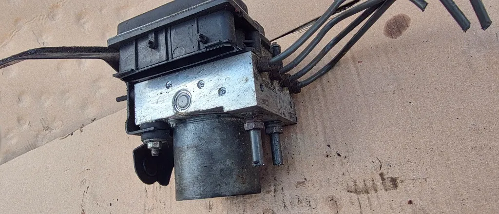 Pompa modul ABS Toyota Corolla Verso 2005 2006 2007 2008