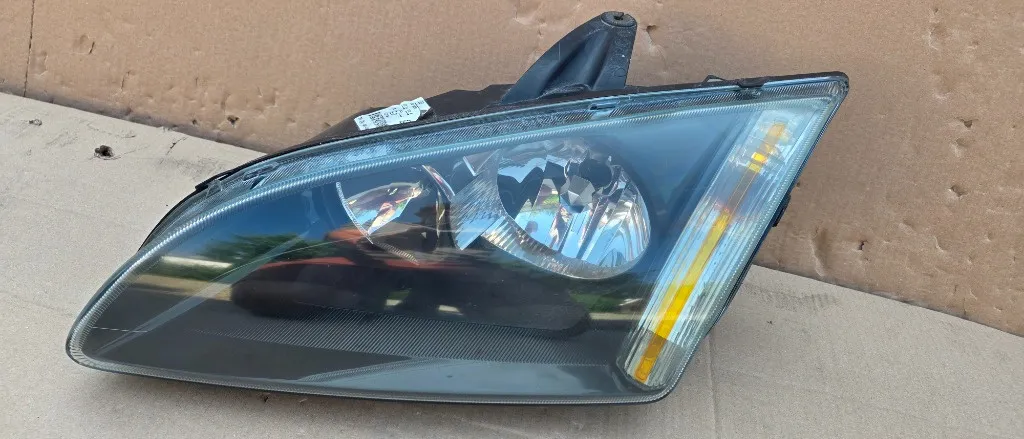 Far stanga Ford Focus 2 2004 2005 2006 2007