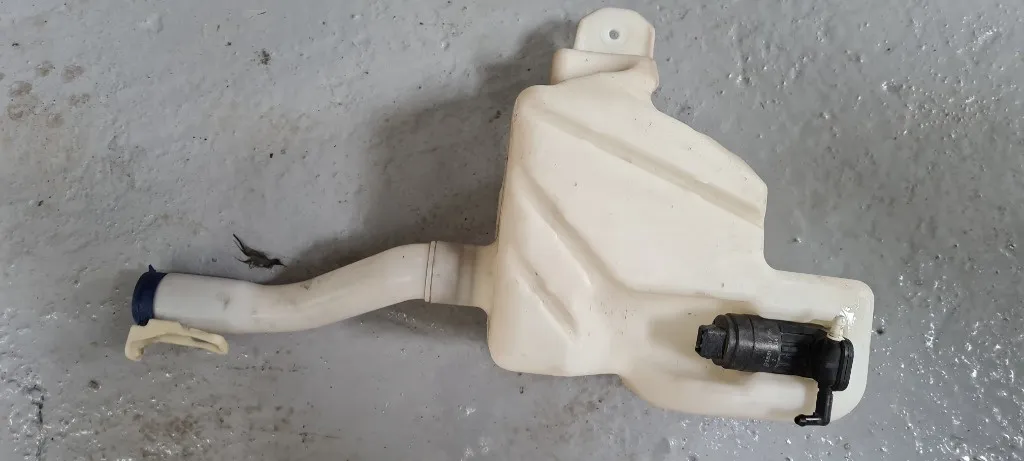 Vas lichid parbriz Fiat 500 L 2012 2013 2014 2015 2016