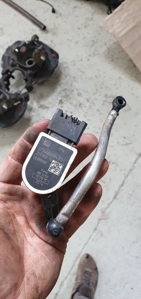 Senzor nivel Xenon BMW X3 F25 X4 F26 2012 2013 2014 2015 2016 3714 6860843 01