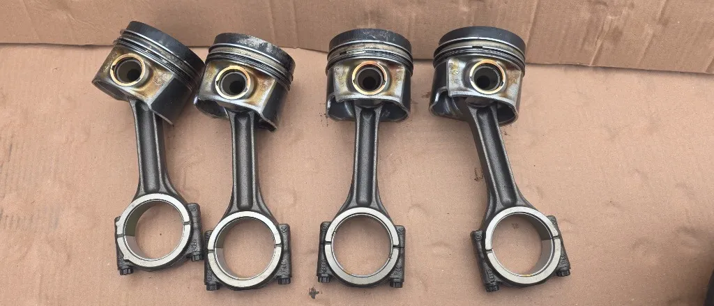 Piston cu biela Audi A4 B8 / A5 8T / A6 C7 / Q5 8R 2.0 TDI euro 6 CSU CNH 2014 2015 2016