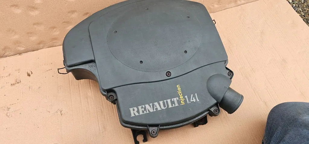 Carcasa filtru aer Dacia Logan 1.4 benzina 2005 2006 2007 2008