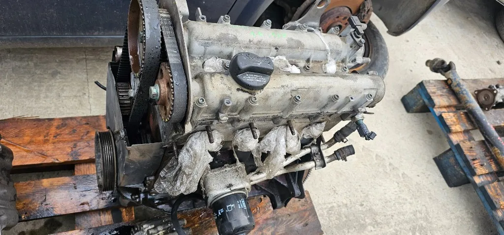 Motor AUS Seat Leon / Toledo 1.6 16v 2000 2001 2002 2003