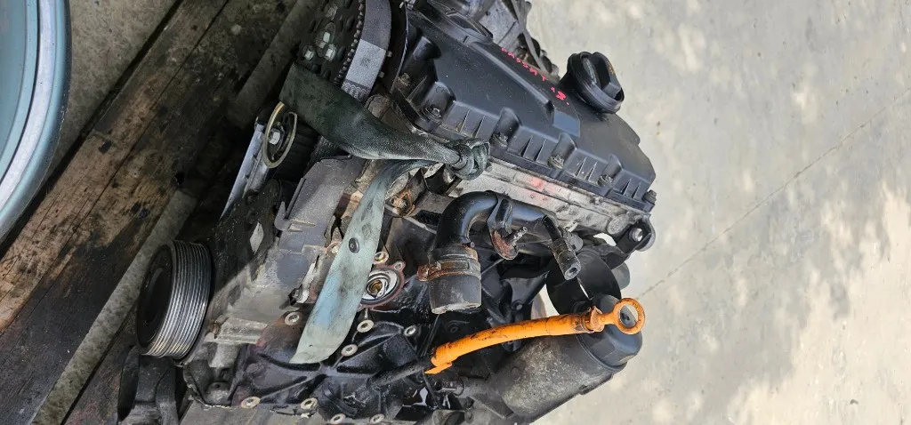 Motor AWX AUDI A4 B6 1.9 TDI 2001 2002 2003 2004