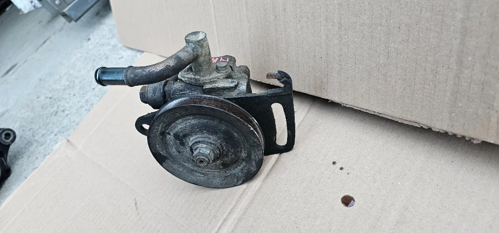 Pompa Servodirectie Kia Sportage 2.0 benzina 1995 - 2001 2002 2003