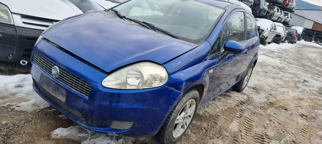 Usa stanga / dreapta Fiat Grande Punto coupe 2006 2007 2008 2009 2010