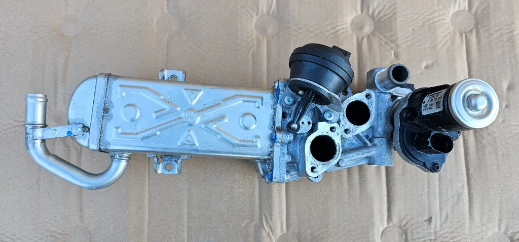 Egr cu racitor gaze Vw Golf 6 1.6 TDI CAY 2009 2010 2011 2012