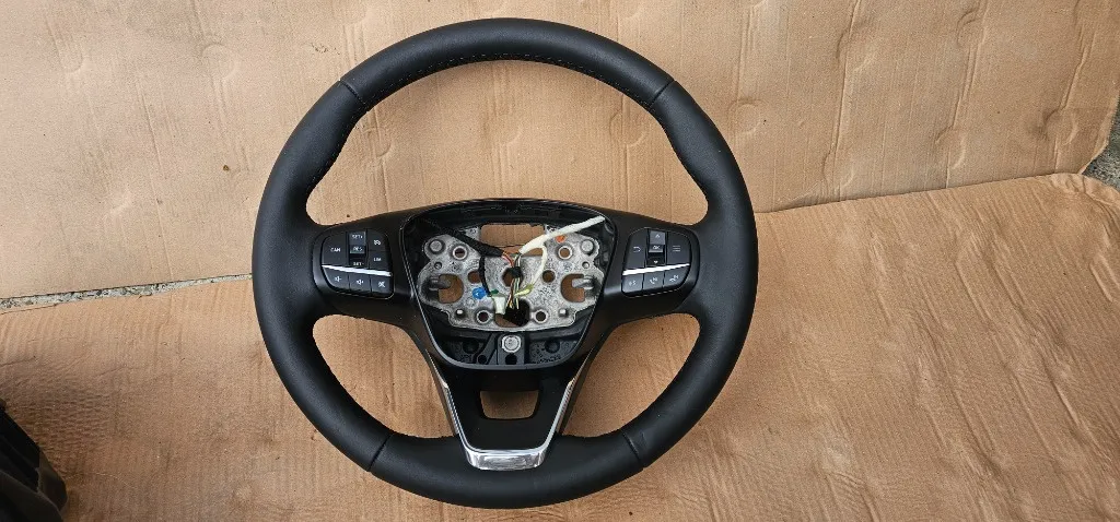 Volan piele cu comenzi Ford Kuga 3 2020 2021 2022 2023
