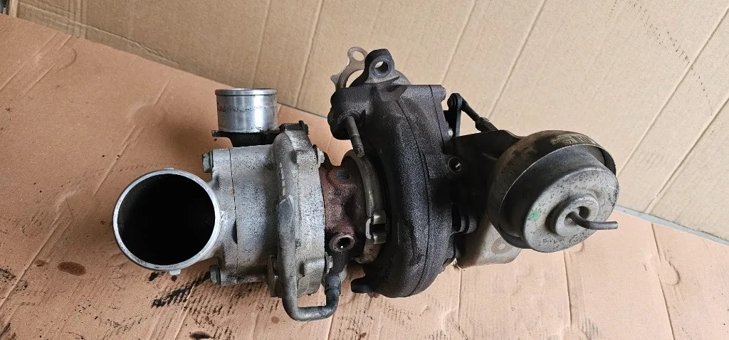 Turbina Toyota Auris / Avensis / Rav 4 / Verso 2.0 D-4D / 2.2 D-CAT Euro 5 2009 2010 2011 2012