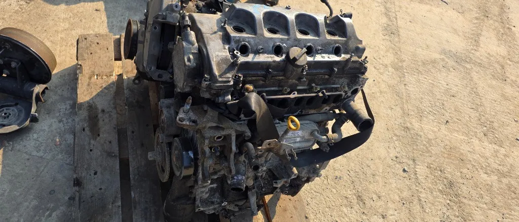 Motor 2AD-FTV Toyota Avensis T25 2.2 D-CAT Euro 4 2006 2007 2008 2009